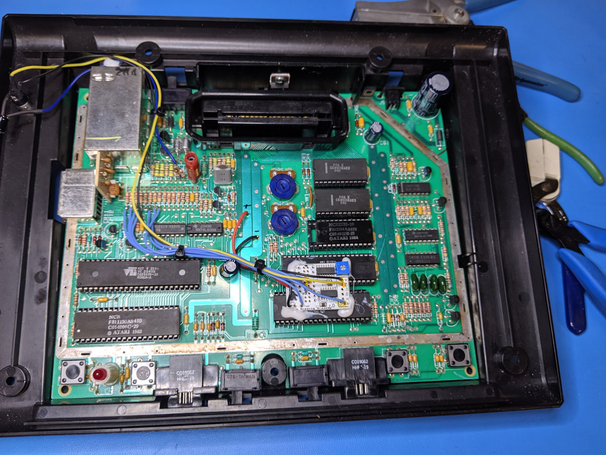 Tecboy Labs Electronics Services - Atari 7800 composite video mod